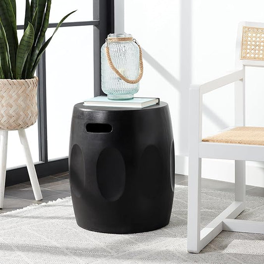 Safavieh Outdoor Zuri Black Modern Concrete Round Accent Table