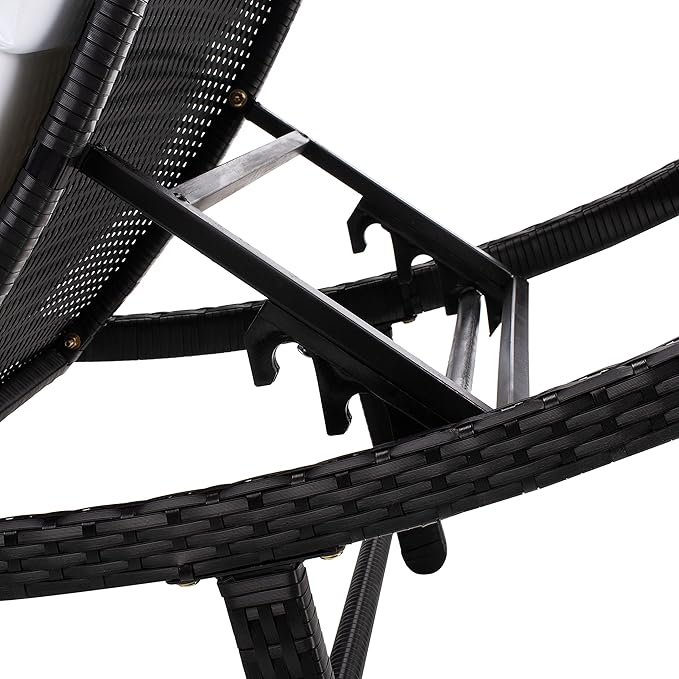 SAFAVIEH Outdoor Collection Colley Black Wicker/White Cushion Adjustable Recliner Chaise Lounge Chair (PAT7722A)