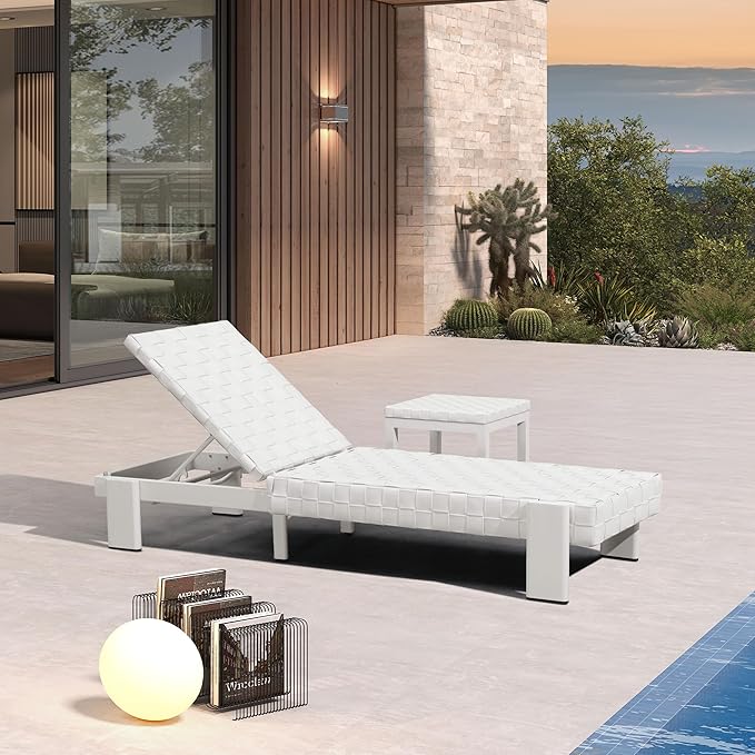 PURPLE LEAF Patio Lounge Chair Modern Outdoor PU Leather Style Chaise Lounge 1 Piece with Side Table Adjustable Backrest Aluminum Luxury Chaise Lounge Chairs for Pool Garden Backyard Beach, White