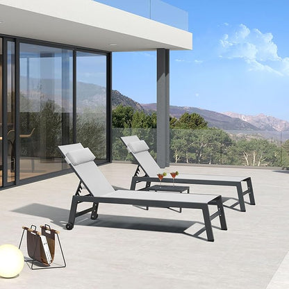 PURPLE LEAF Outdoor Lounge Chair Set Patio Chaise Pool Lounger Aluminum Frame with 2 Side Table and Wheels for Outside Sunbathing Tanning Recliner Including Pillows White