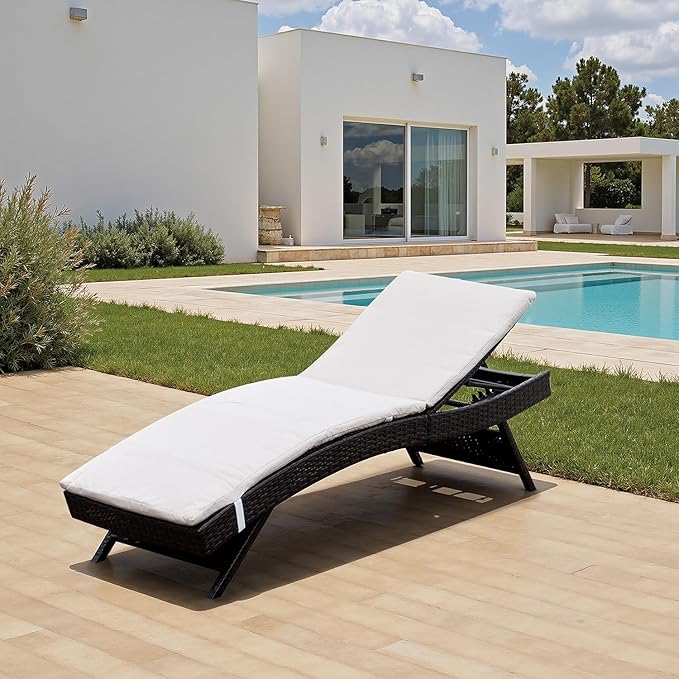 Adjustable Patio Chairs Lounge Chair, Set of 1 Chair PE Rattan Foldable Backrest Chaise Lounge with Detachable Cushion, Outdoor Pool Folding Recliner, for Outside Beach Poolside Sunbathing