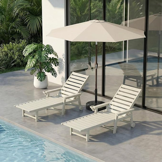 Adjustable Lounge Chair Outdoor Set of 2 with Umbrella, HDPE Outdoor Chaise Lounge with Cup Holder & Wheels, Pool Lounge Chairs for Poolside, Backyard, Patio, Beach, Deck, (White)