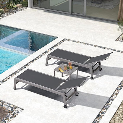 PURPLE LEAF Outdoor Lounge Chair Set for 2 Aluminum Patio Chaise Lounger with Easy-to-Move Wheels and Adjustable Backrest Pool Reclining Lounge Chairs for Beach Yard Poolside Table Included, Grey