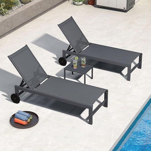 PURPLE LEAF Patio Lounge Chair Set for 2 Outdoor Chaise Lounge with Adjustable Backrest and Easy-to-Move Wheels Aluminum Reclining Lounge Chair for Outside Yard Pool Side Table Included, Charcoal Grey