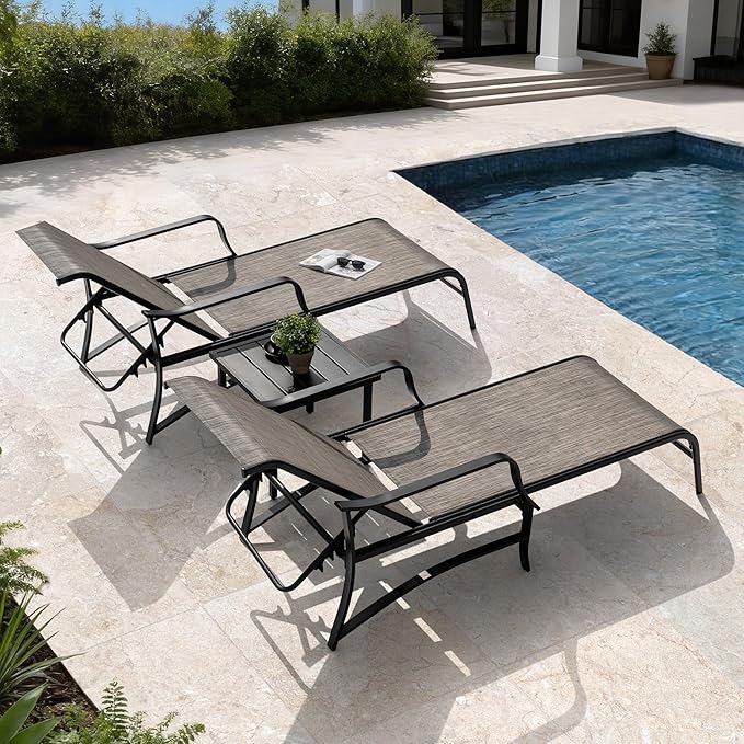 NUU GARDEN Outdoor Chaise Lounge Set of 3, Textilene Patio Chaise Lounges with 5-Level Adjustable Backrest, Outdoor Chaise Lounge Chairs, Sunbathing Loungers, Side Table Included, Black and Brown