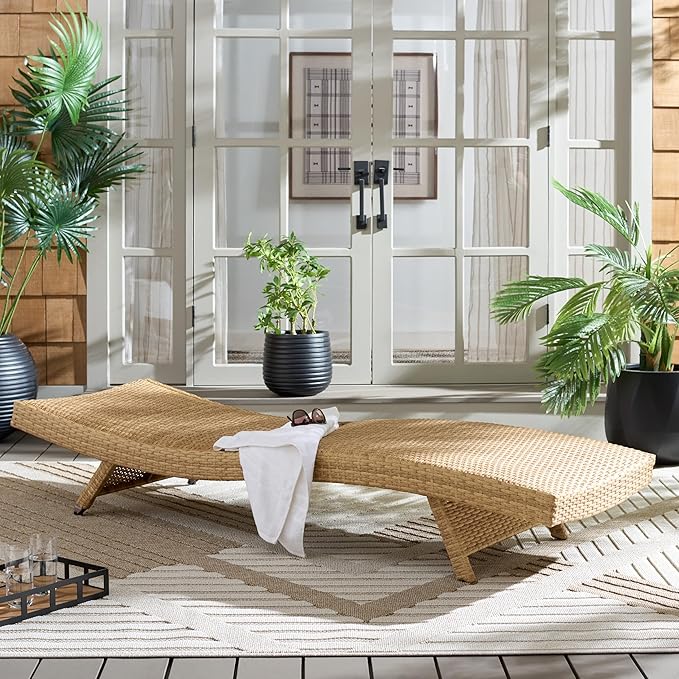 SAFAVIEH Outdoor Patio Furniture Collection – Alex Natural & Taupe Quick Dry Foam Lounger, Adjustable Outdoor Chaise, Modern Curved Design (PAT7545A)