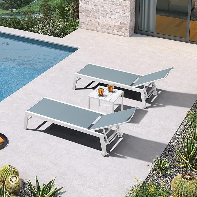 PURPLE LEAF Lounge Chair Outdoor Set of 2 White Aluminum Lounge Chair with Wheels and Table Outdoor Chaise Lounges for Patio Pool Yard, Steel Blue