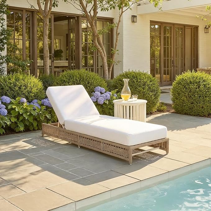 SAFAVIEH Outdoor Patio Furniture Collection – Callan Tan Rope & White Cushion Lounger, Fully Assembled Outdoor Chaise, Modern Low-Profile Design (PAT7546A)