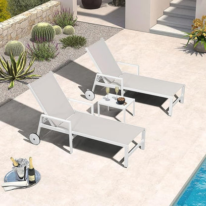 PURPLE LEAF Outdoor Lounge Chairs Set of 2 White Aluminum Chaise Lounge Chaisr Outdoor with Wheels and Armrest for Patio Deck Pool Side Table Include, Linen