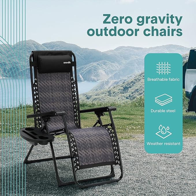 SereneLife Zero Gravity Lounge Chair Set of 2 – Outdoor Reclining Patio Chairs with Rattan Side Table, Cup Holder & Pillow Foldable Lawn Chairs for Patio Furniture, Garden, Beach, or Indoor Relaxation