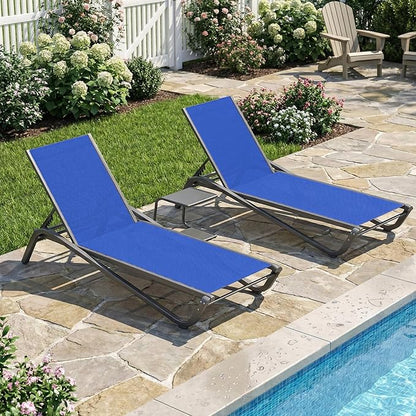 Kingdura Chaise Lounge Chair for Pool, Aluminum Outdoor Lounge Chairs with 5 Positions Recliner, Lightweight Pool Lounger Lounge Chairs for Outside Patio Deck Poolside (Royal blue, 2 Chairs & 1 Table)