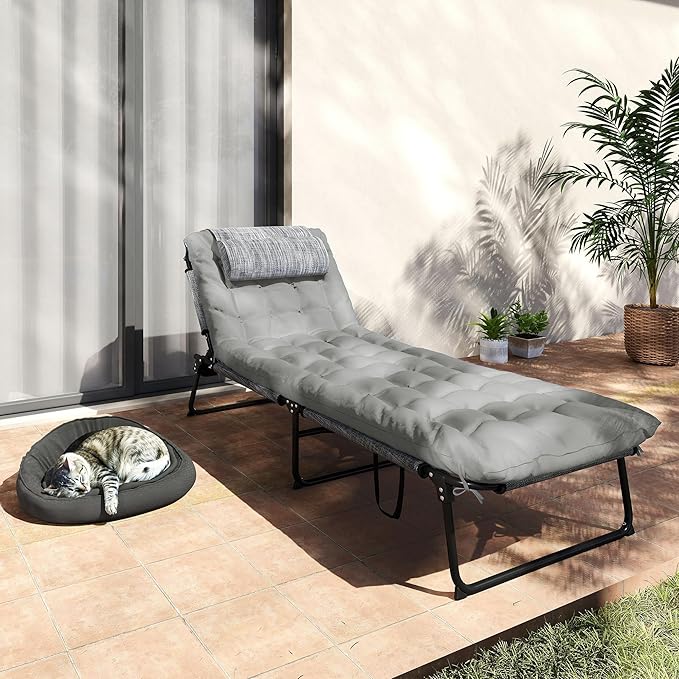 Outsunny Folding Chaise Lounge with 4-Level Reclining Back, Outdoor Tanning Chair with Cushion, Outdoor Lounge Chair with Breathable Mesh Fabric, Side Pocket, Headrest, Gray