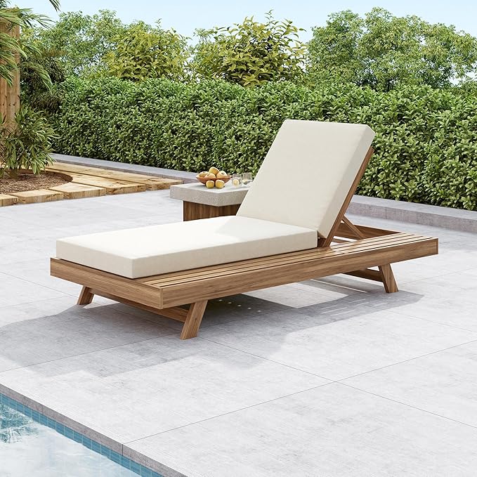 Christopher Knight Home Dami Patio Chaise Lounge Chair Outdoor with 4-Thick Cushion, Acacia Wood Poolside Sun Lounger, Space Available On One Side, Adjustable Backrest Pool Lounger, Light Brown+Cream