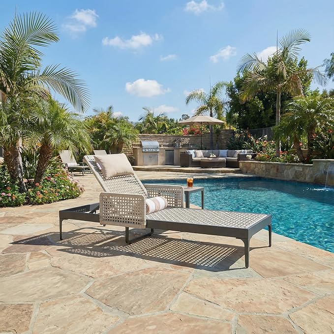 PURPLE LEAF 1 Piece Outdoor Chaise Lounge Rattan Wicker Lounger with Arms Poolside Furniture Adjustable Recliner Patio - Photo 1