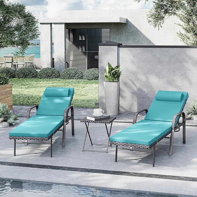 Kurapika Patio Chaise Lounge Set 3 Pieces Outdoor Lounge Chair, Rattan Reclining Chair Adjustable Backrest, Pool Sunbathing Recliners with Folding Table for Poolside Beach, Blue