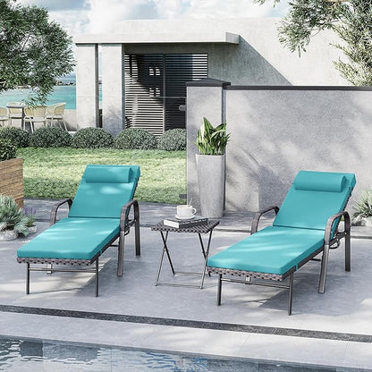 Kurapika Patio Chaise Lounge Set 3 Pieces Outdoor Lounge Chair, Rattan Reclining Chair Adjustable Backrest, Pool Sunbathing Recliners with Folding Table for Poolside Beach, Blue